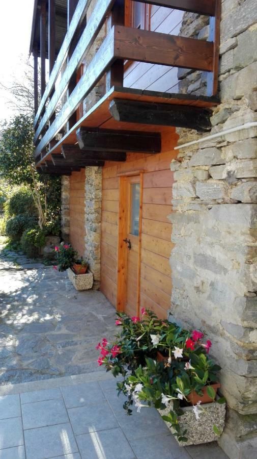 Villa Il Borgo Di Monica à Domodossola Extérieur photo