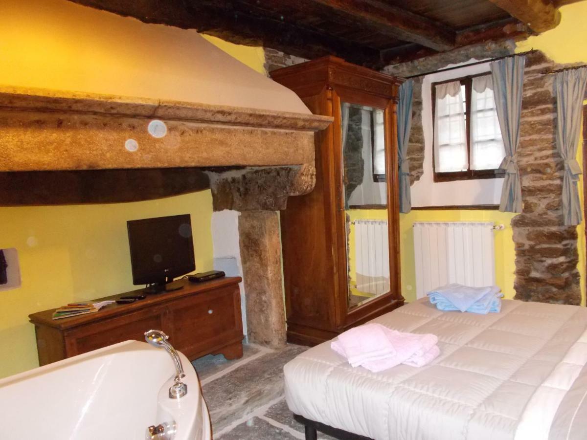 Villa Il Borgo Di Monica à Domodossola Extérieur photo