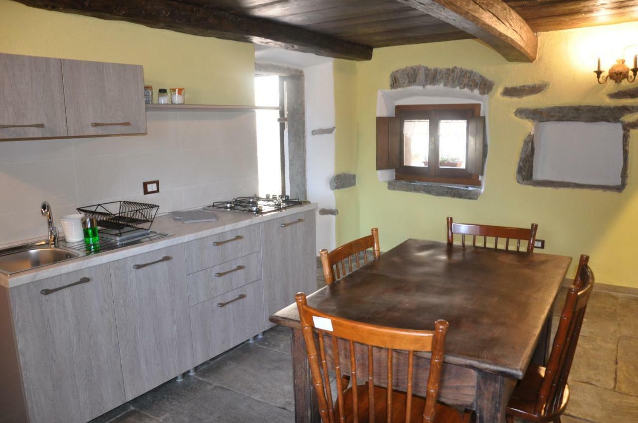 Villa Il Borgo Di Monica à Domodossola Extérieur photo